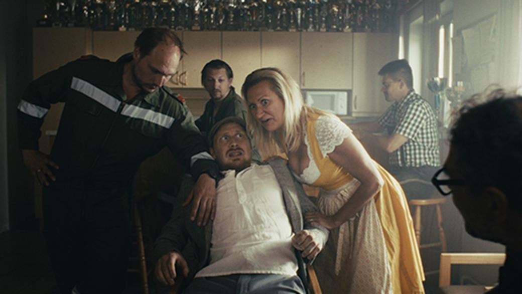 Zwa KURVEN & a KAPöN